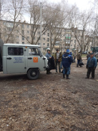 Ежегодный субботник в Березовой роще.
